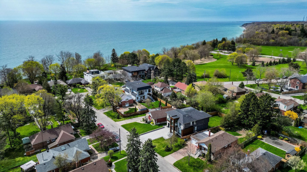 Homes showing the Best Months to Sell a Home, highlighting trends in home prices and market demand throughout the year.