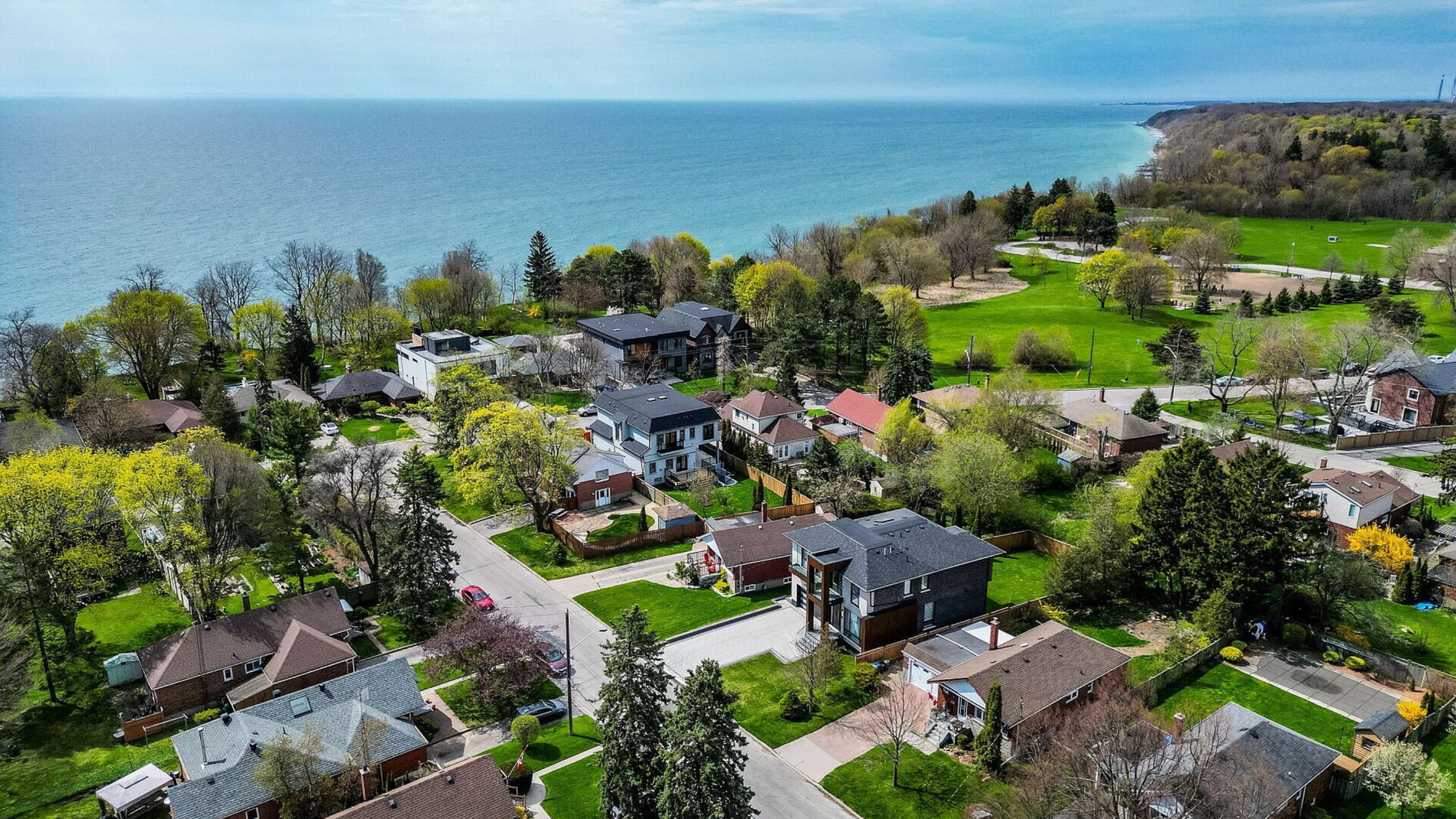 Homes showing the Best Months to Sell a Home, highlighting trends in home prices and market demand throughout the year.