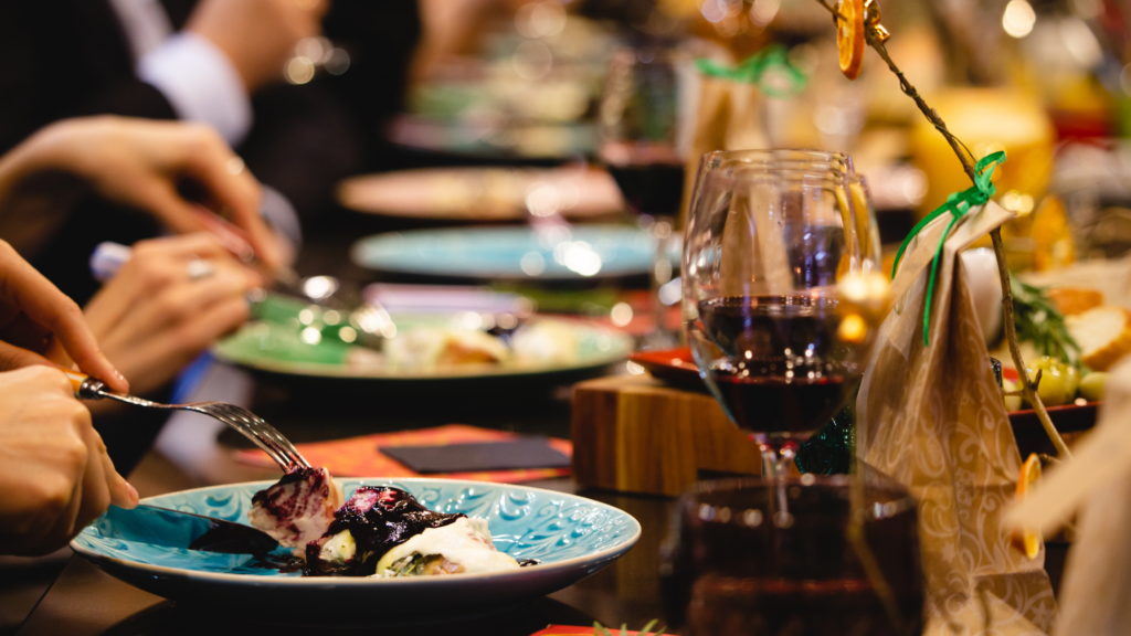 Explore the best Toronto neighbourhoods for food lovers